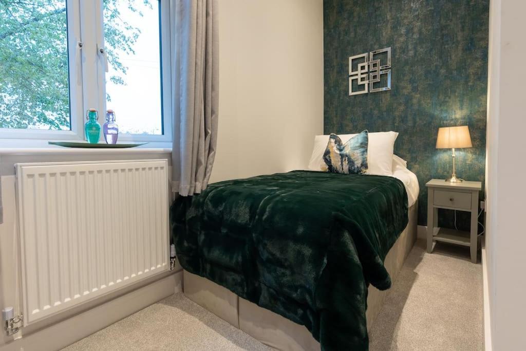 Luxury Living Away From Home Redhill  Dış mekan fotoğraf